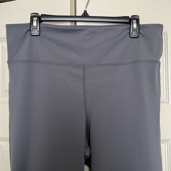 Gapfit studio Sky high flare leggings - XL - Picture 3 of 8